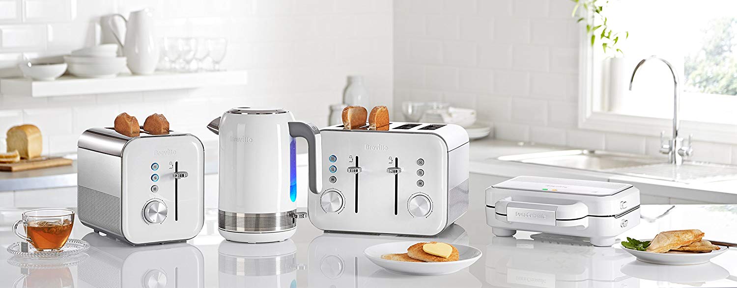 Breville VKJ946 High Gloss Electric Kettle, 3 KW Fast Boil, 1.7 Litres