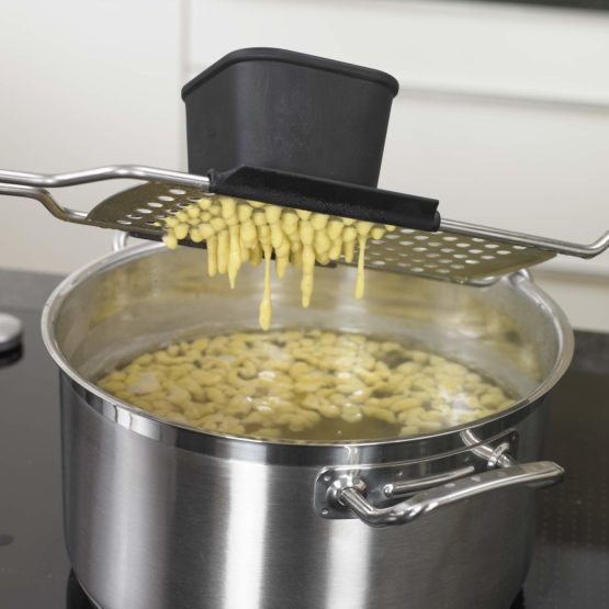 Rosle 7 cm Stainless Steel Spaetzle Grater - Image 4