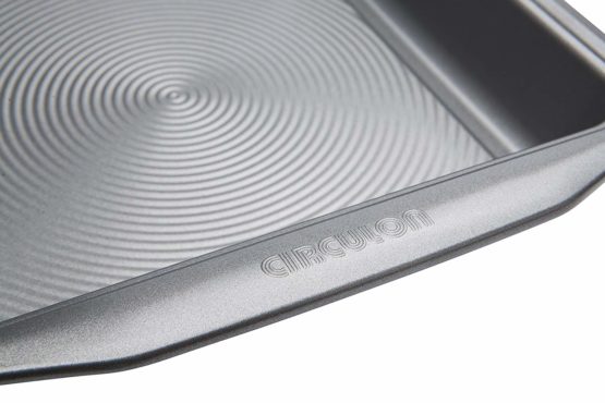 Circulon - Momentum - 9inch Square Cake Tin - Non Stick - PFAO Free - Dishwasher Safe - Carbon Steel - 25.5 x 29 x 4.5 cm - Image 4