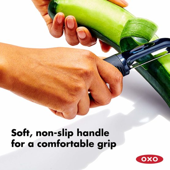 OXO Good Grips Swivel Peeler, Black, 0.75 in*7.0 in*1.25 in - Image 3